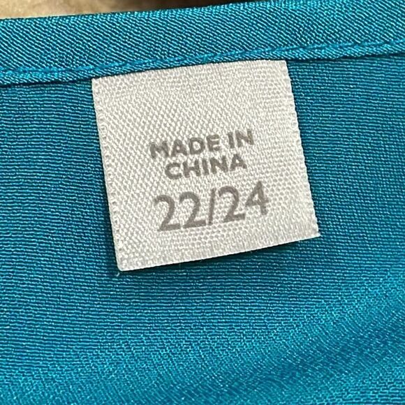 NWOT Avenue blue sleeveless tank. Size 22/24 (2X). - Picture 6 of 8